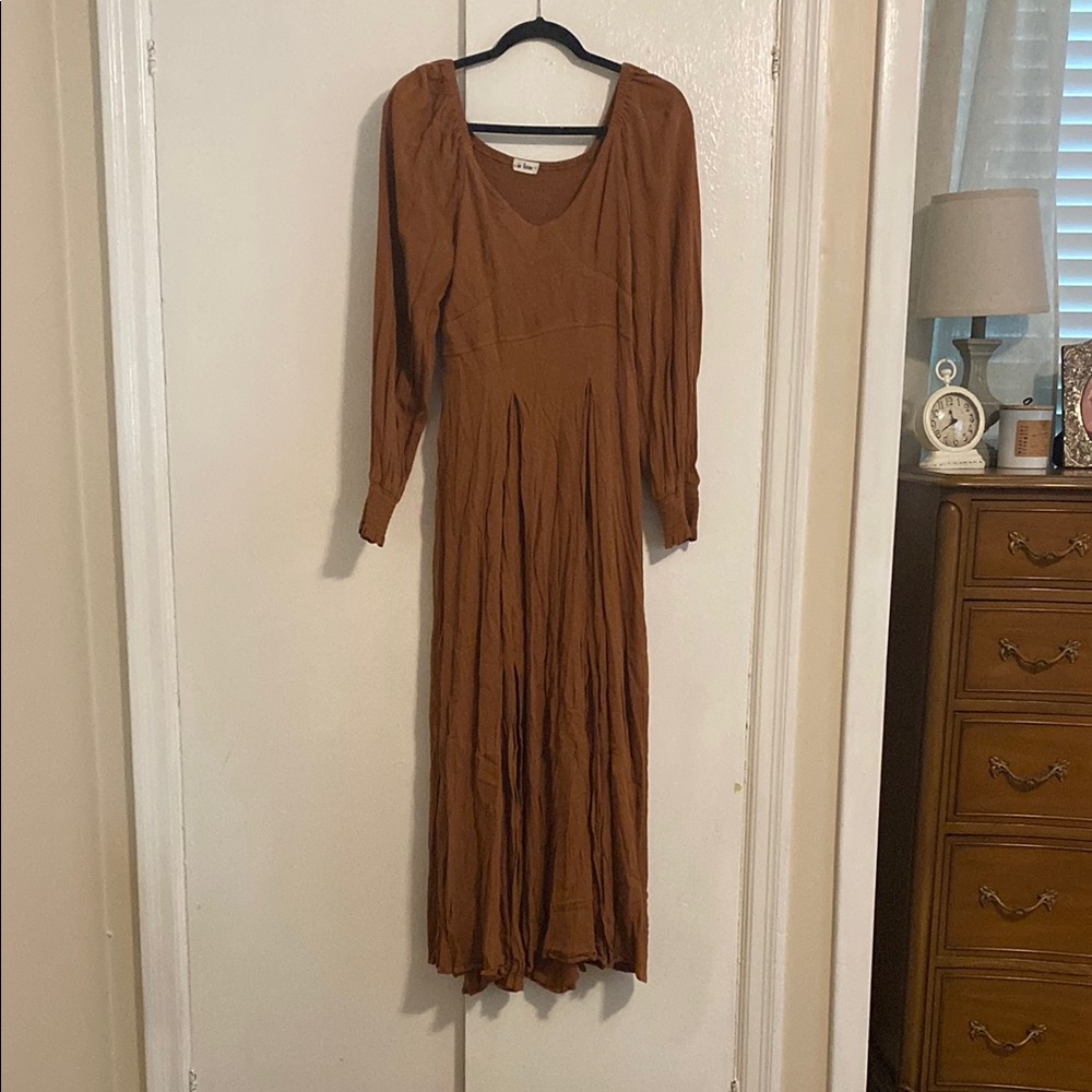 Elegant Brown Long Sleeve Dress